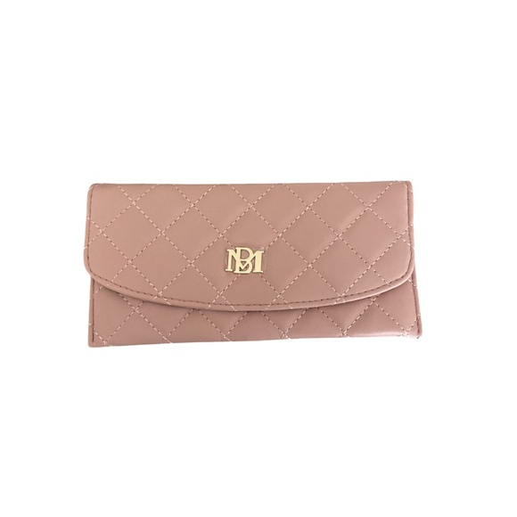 Badgley Mischka Quilted Pink Wallet - Picture 3 of 4